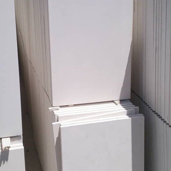 Гранит , травертин , даймстоун , мрамор