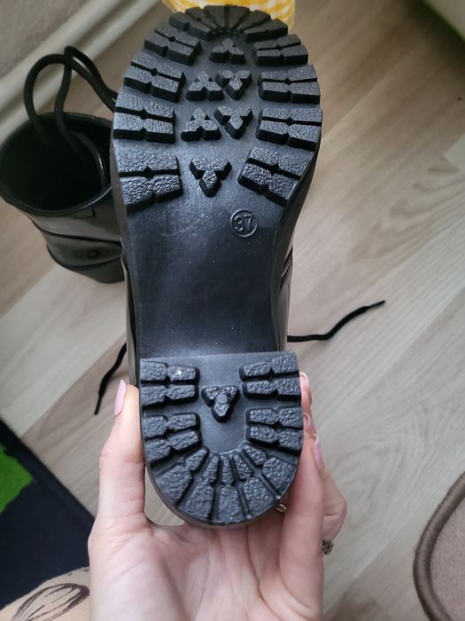 Botine lac negru noi