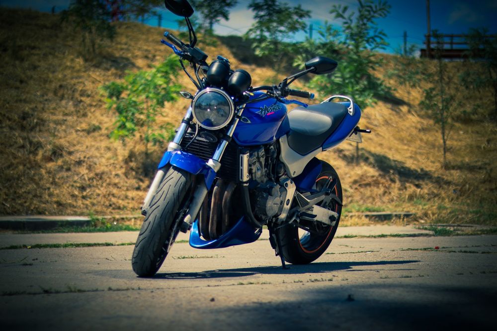 Vând motocicleta Honda Hornet cb600