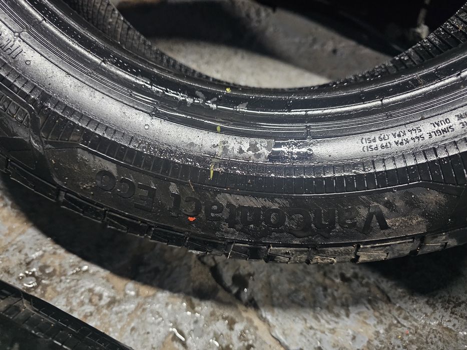 215 60 17c vara continental