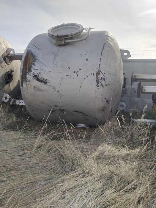 Емкости поод воду или гсм