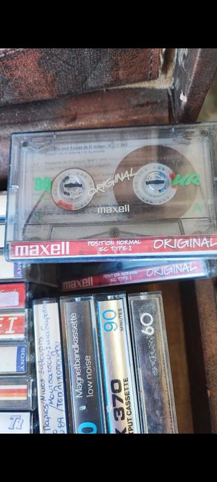 Аудио касети 100 броя