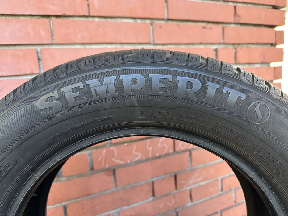Продавам 4бр. Зимни гуми 205/60/16 Semperit / Семперит