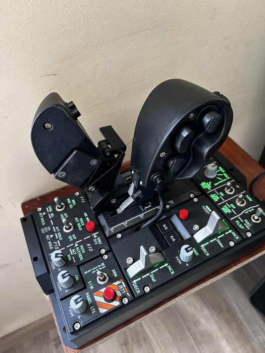 Winwing Orion 2 F/A 18 Throttle