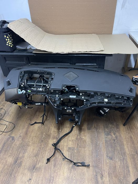 Plansa bord Citroen Ds3 Crossback / Ds3 Automobiles cu airbag 2018+