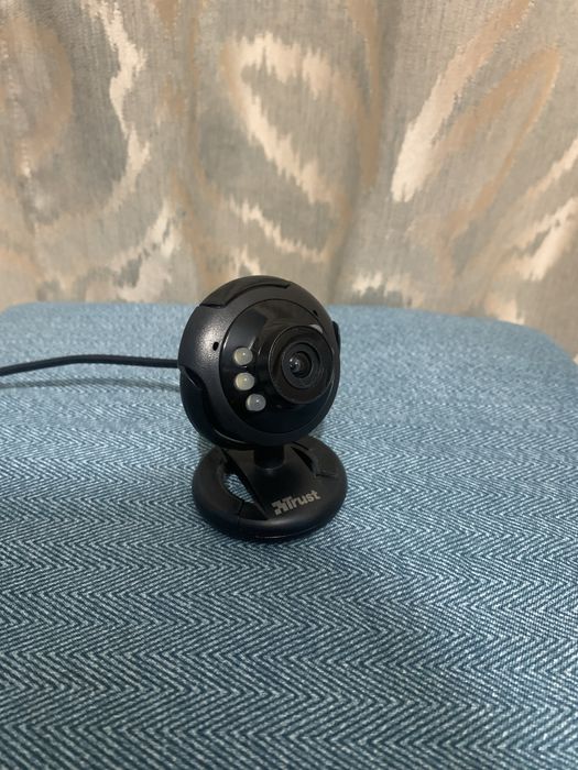 Camera Webcam Trust !! (iluminare LED)