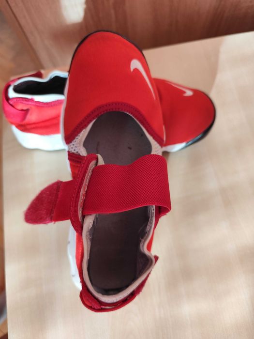 Спортни обувки Nike