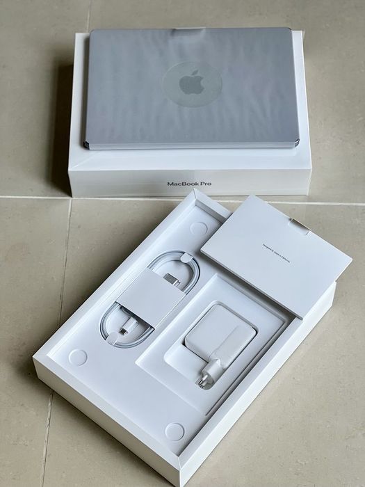 Macbook pro m1 pro 32/512 100% 8 ta sikl full yangi ochilgan super mac