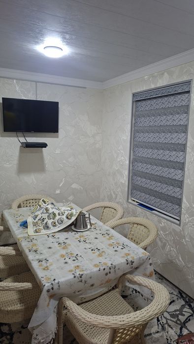 Srochna sotiladi Kelesdan 2,4 sotix 6 ta xona razdelniy sanuzel