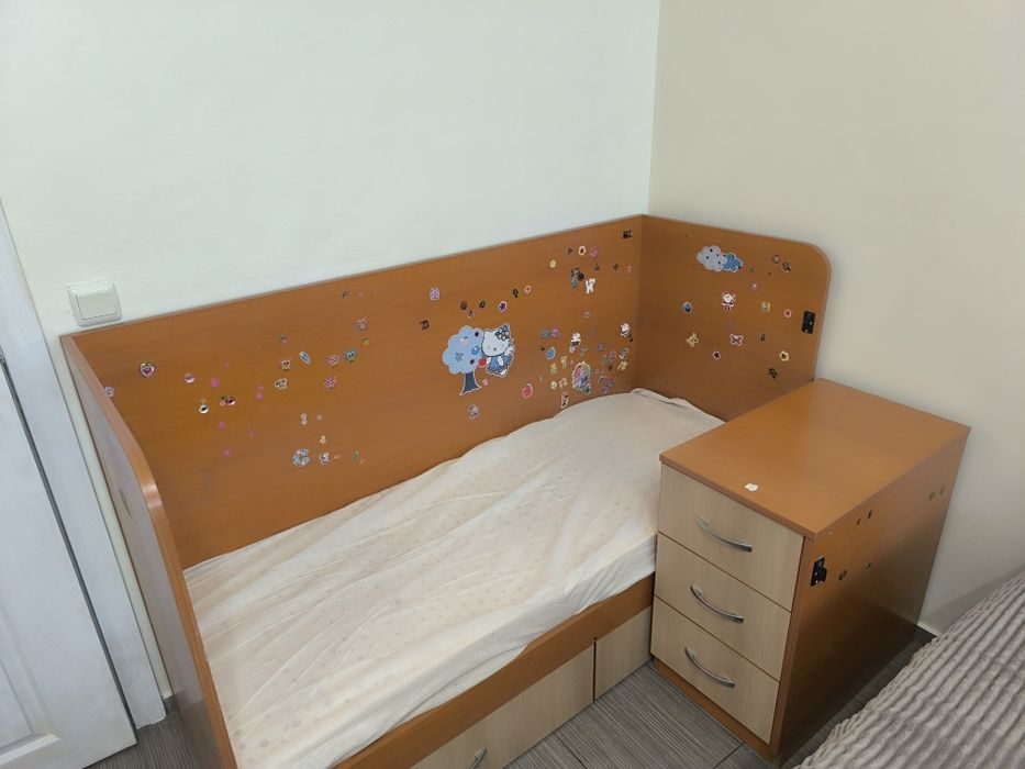 Детско легло 2 в 1 / Бебешка кошарка с чекмеджета