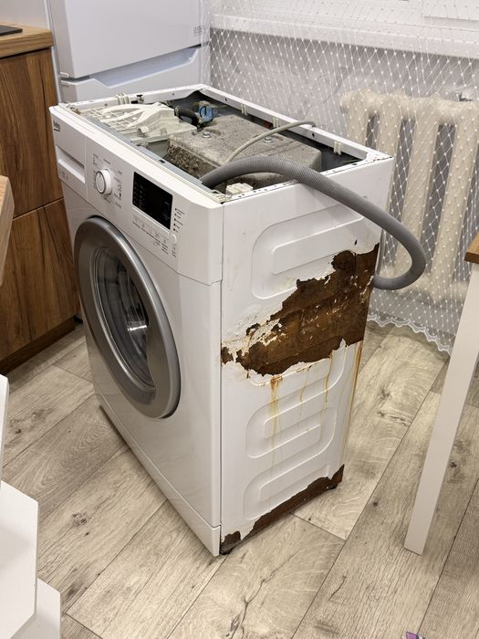 Продам стиральную машину