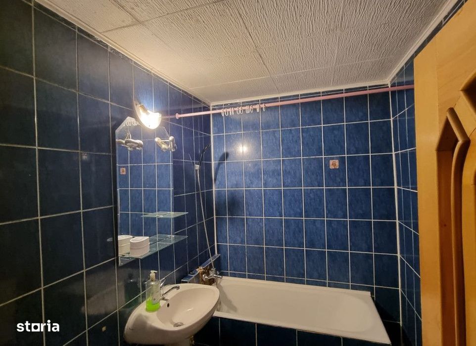 Apartament 3 camere Nicolina , 70 metri, etaj 4 Cod:163177