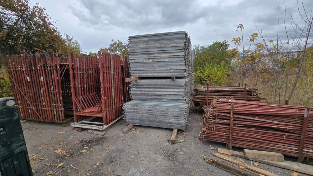 Inchiriez schela metalica