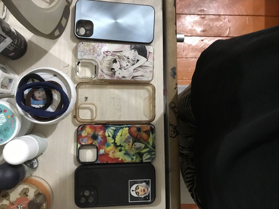 чехлы на IPhone 11 pro и 13