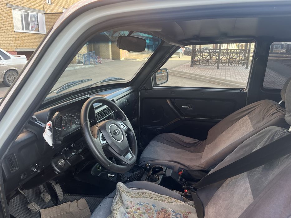 Продам ниву.