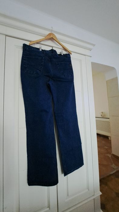 Blugi  "  pantalon  model Atomic"