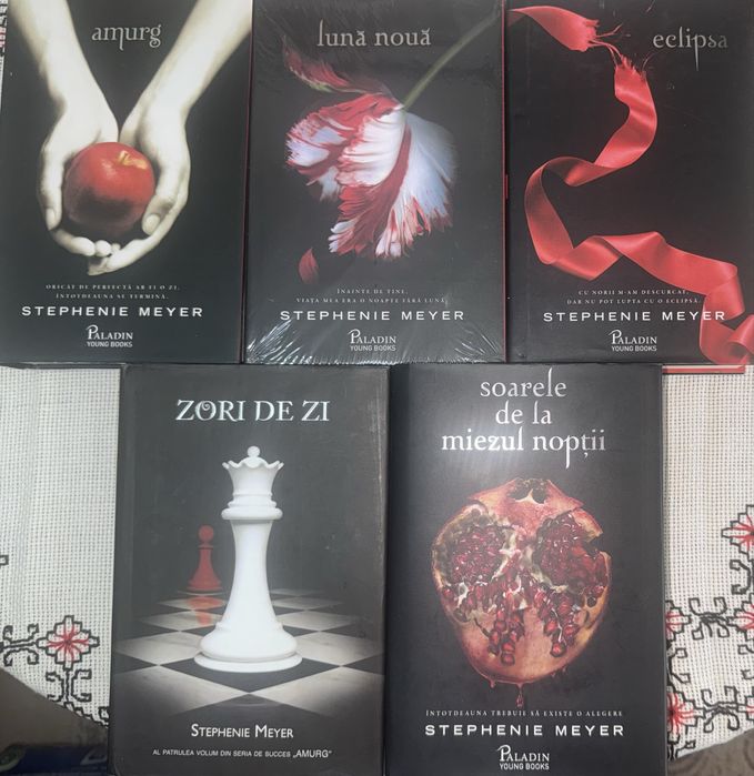 Seria Amurg - Stephenie Meyer
