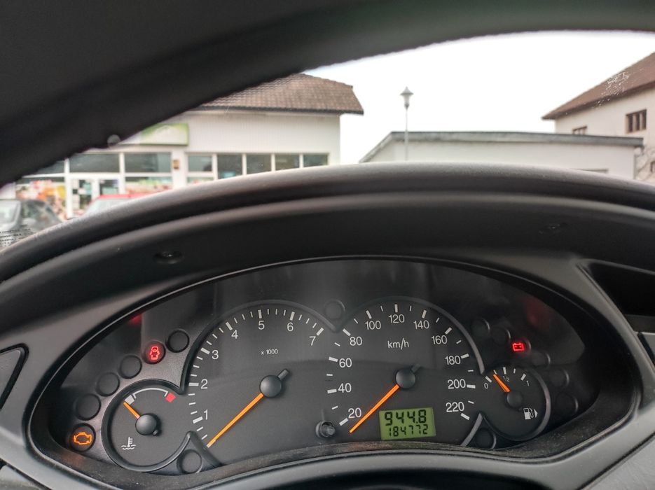 Ford focus 2003 cupe