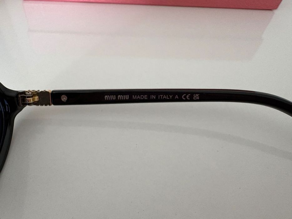 Слънчеви очила Miu Miu