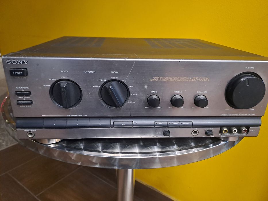 УСИЛВАТЕЛИ .Marantz PM 40. / Pioneer  A 335./ Sony.