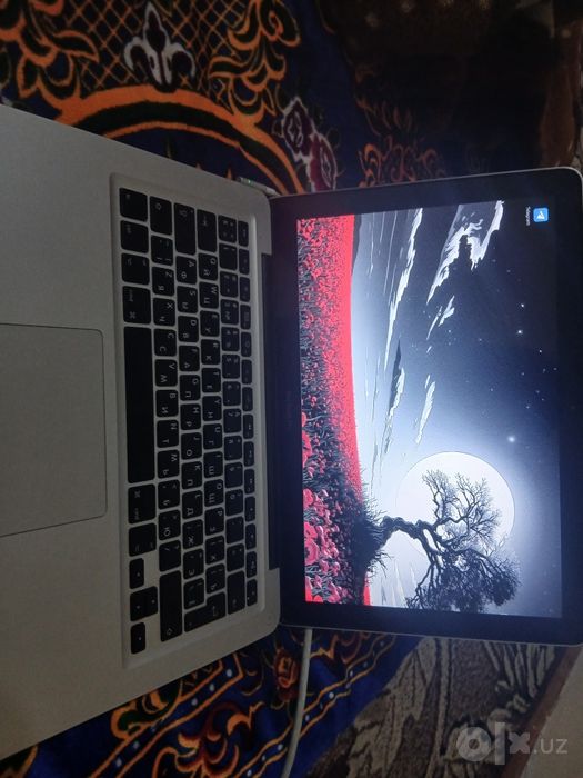 MacBook Pro 13 — Ishonchli Apple noutbuki sotiladi (Arzon narxda)