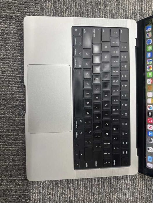 Macbook M2 Pro chip | 1 TERA | Yaxshi holatda + Komplekt
