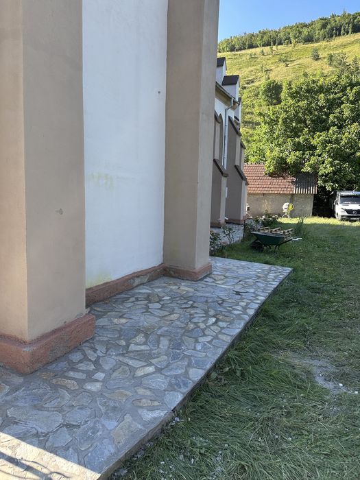 Vând Piatră sau Montez