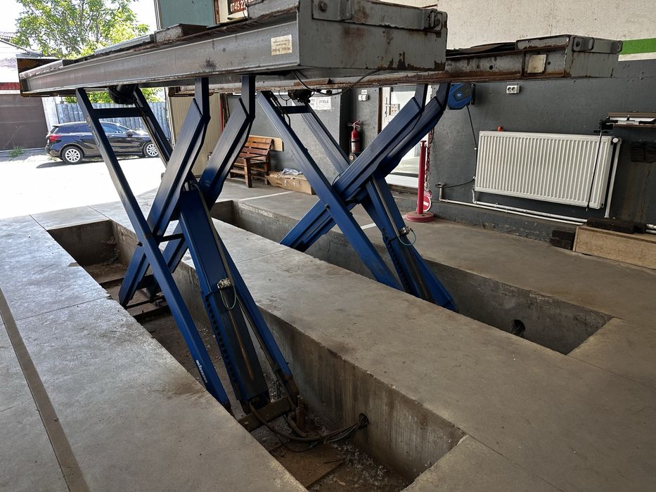 Vand elevator foarfeca