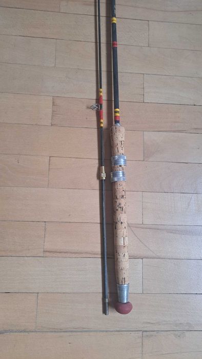 Макара и пръчка за риболов