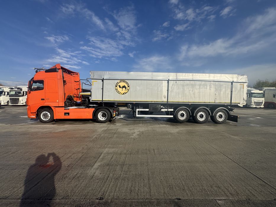 Volvo+Wielton ansamblu cereale