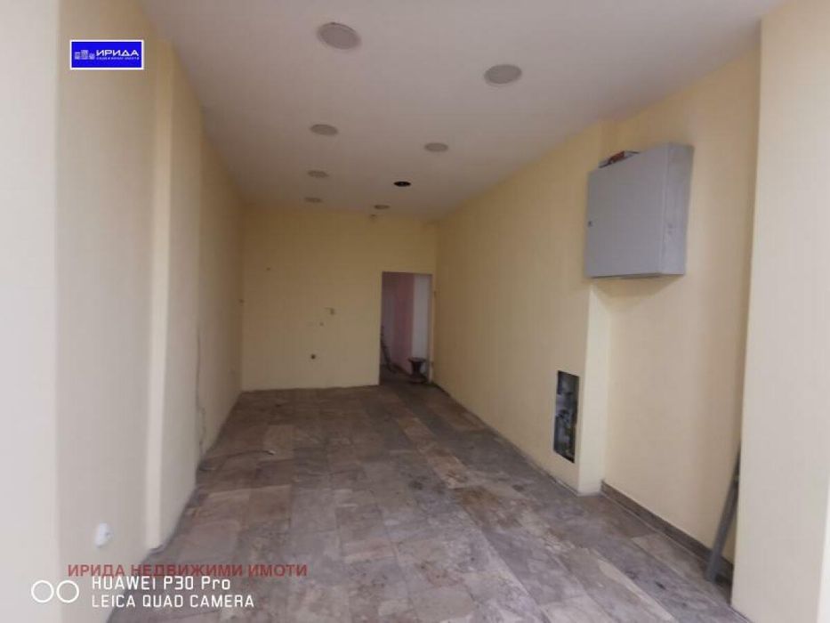 Магазин до пл. Възраждане