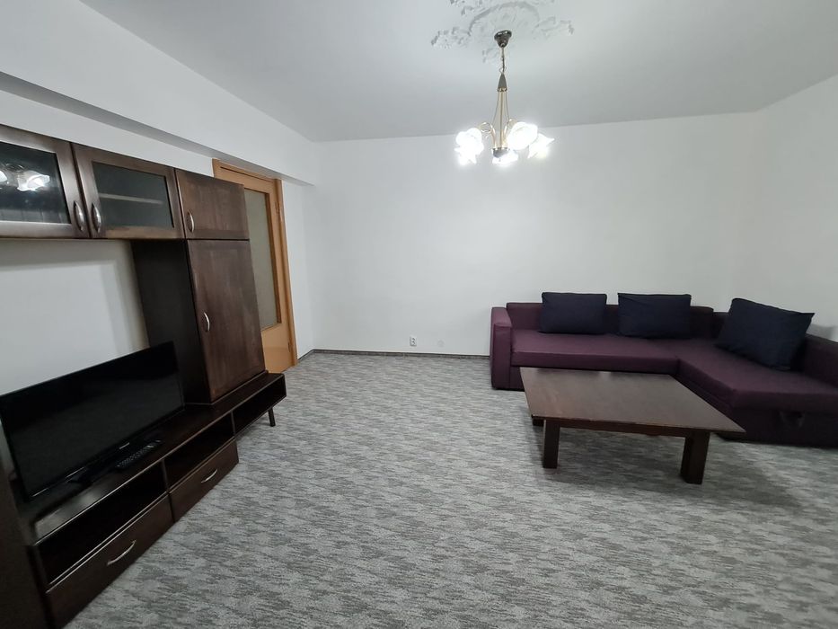 Inchiriez apartament 2 camere decomandat Vlaicu-Lebada