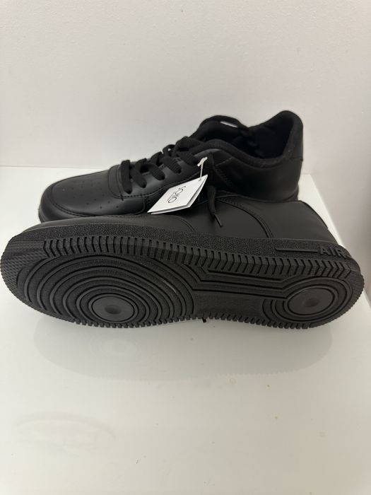 Adidasi Nike Air, marime 44, barbati - tenisi