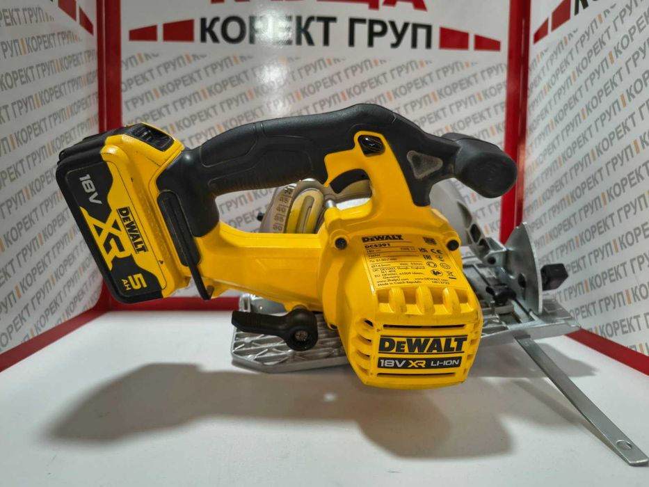 Акумулаторен ръчен циркуляр DeWALT DCS391N-XJ,18V,165 мм.,5150об/мин
