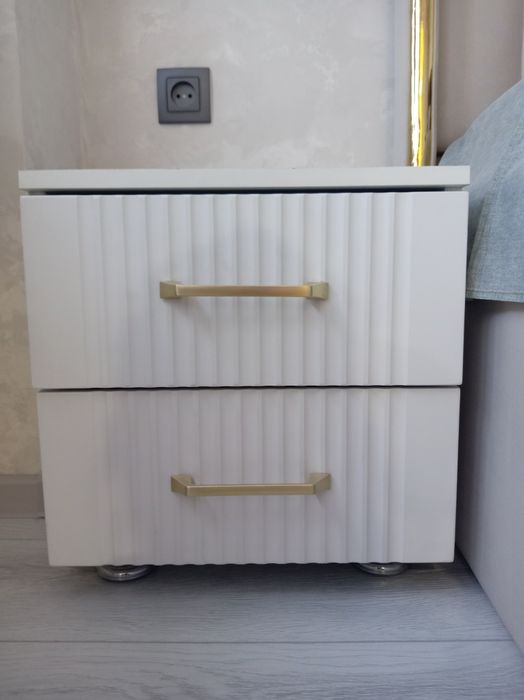 Продам прикроватные тумбочки.