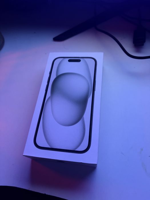 Продается запечатанный новый Iphone 15