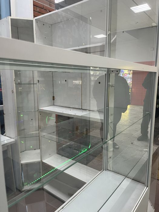 Оборудование из витрин