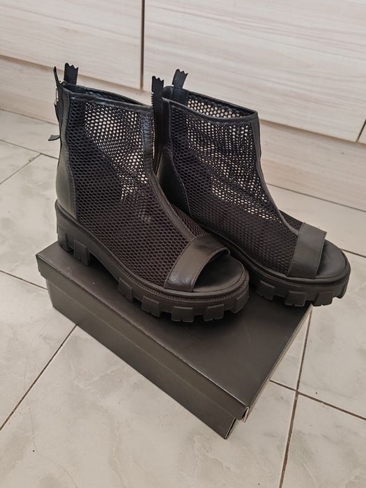 Сандали Bianki, естествена кожа и мрежа. 37 номер.