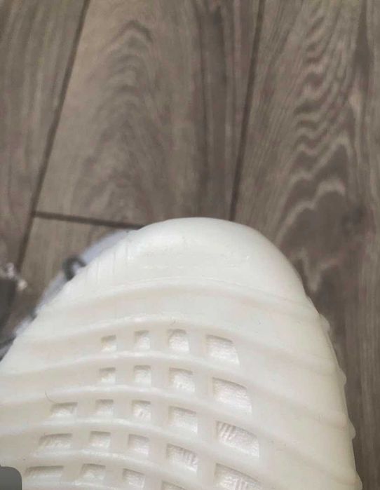 Adidas yeezy 350 v2