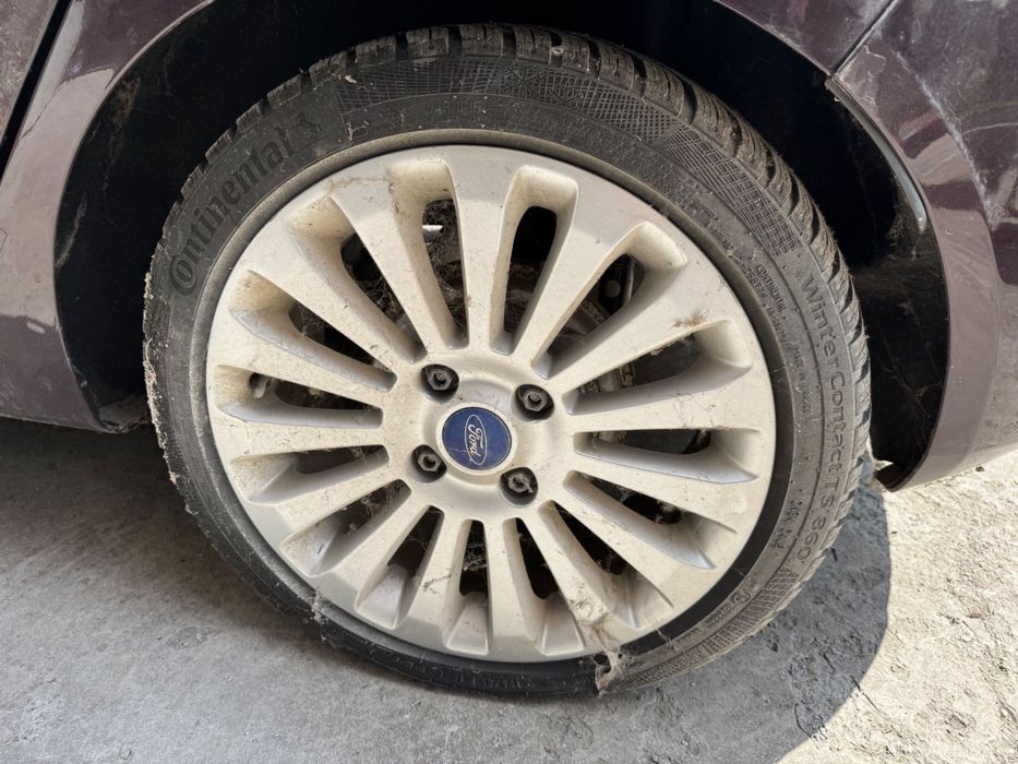 Dezmembrez Ford Fiesta – multe piese disponibile!