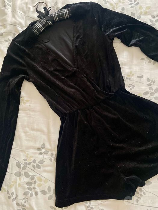 Комбинезон с блестками H&M Xs