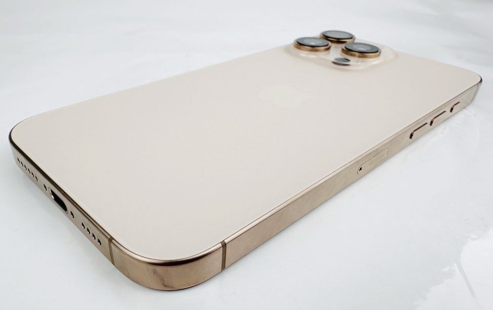 Apple iPhone 16 Pro Max 256GB Desert Titanium 100% Батерия! Гаранция!