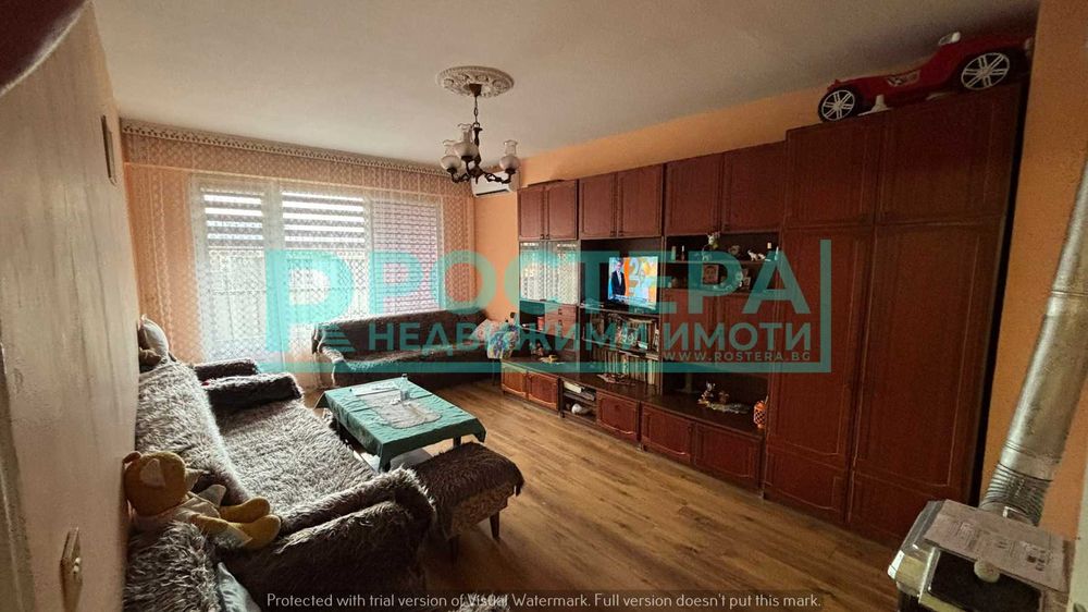Продава се Двустаен апартамент в Търговище, Център - 57 кв.м за 622 €/кв.м - Снимка #1