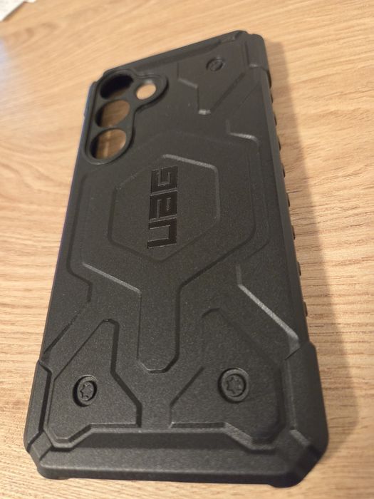 Vand husa UAG Pathfinder pentru S25+