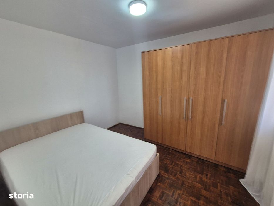 Închiriez apartament Moroasa