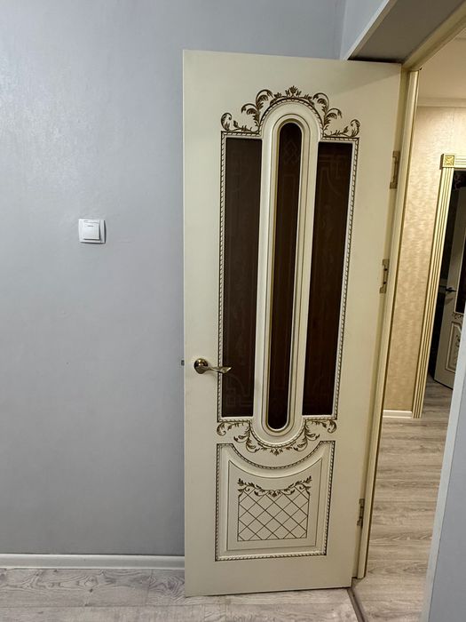 Б/у есіктер сатылады