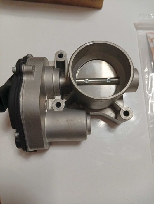 Дроселова клапа ,дросел