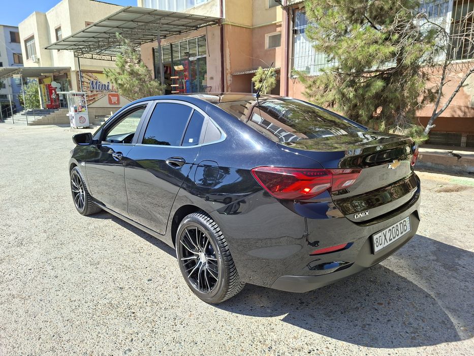 Onix premier turbo