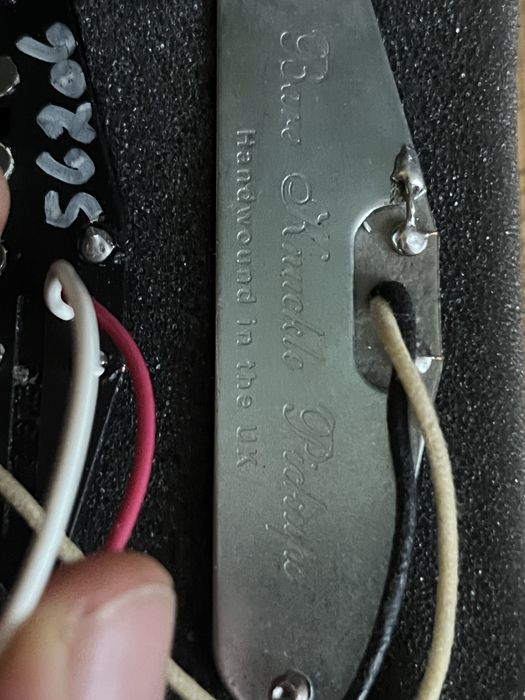 Адаптери за китара Fender Stratocaster