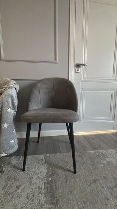 Стулья в хорошем состоянии